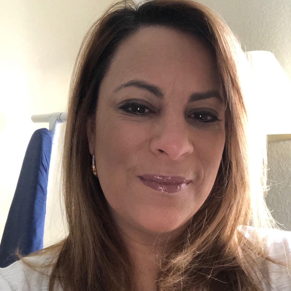 Meet your Posher, Viviana